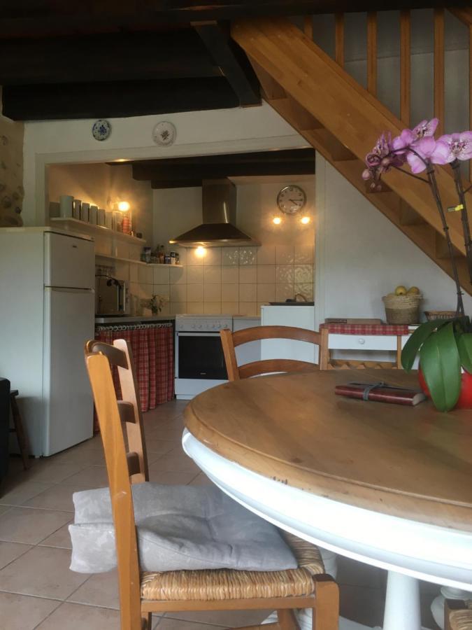 Bed and Breakfast La Ferme De Valauris Sisteron Exterior foto