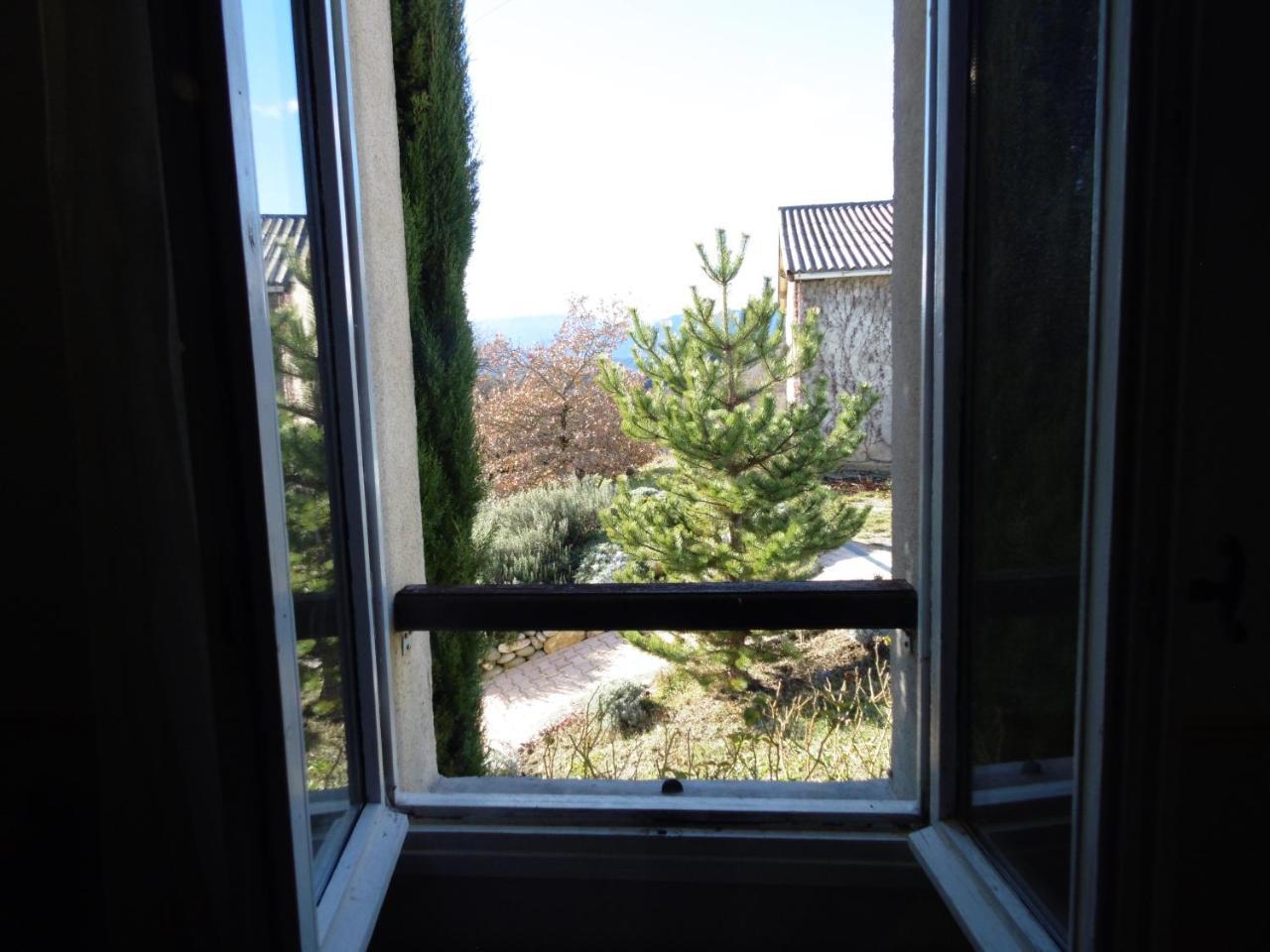 Bed and Breakfast La Ferme De Valauris Sisteron Exterior foto